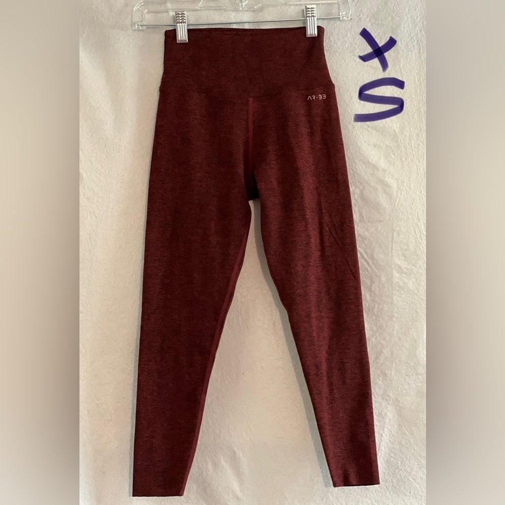 LADIES BURGUNDY LEGGINGS
